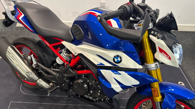 BMW G310 R 